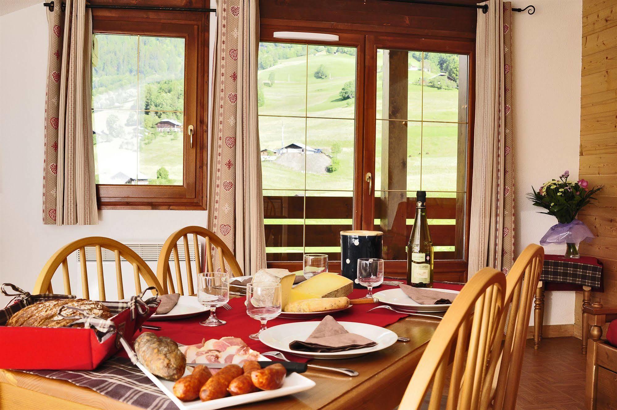 Residence Nemea Les Chalets Des Evettes ฟลูเมต์ ภายนอก รูปภาพ